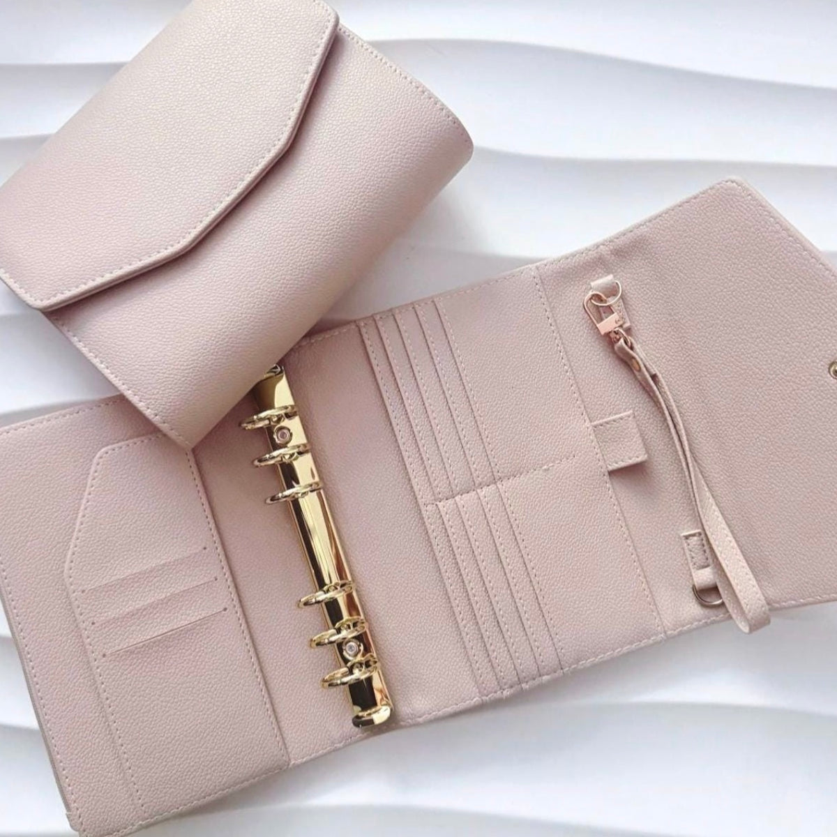 A6 Pocket | Litchi | goldene Ringe
