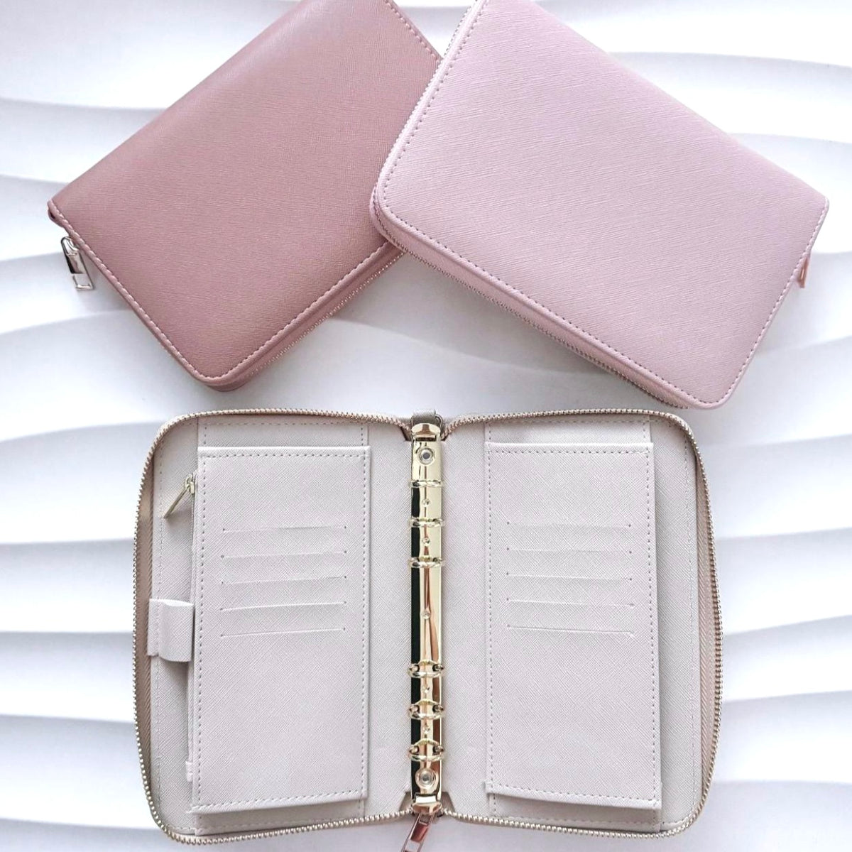 A6 Zip Binder | Saffiano Leder | mit Reißverschluss | goldene Ringe