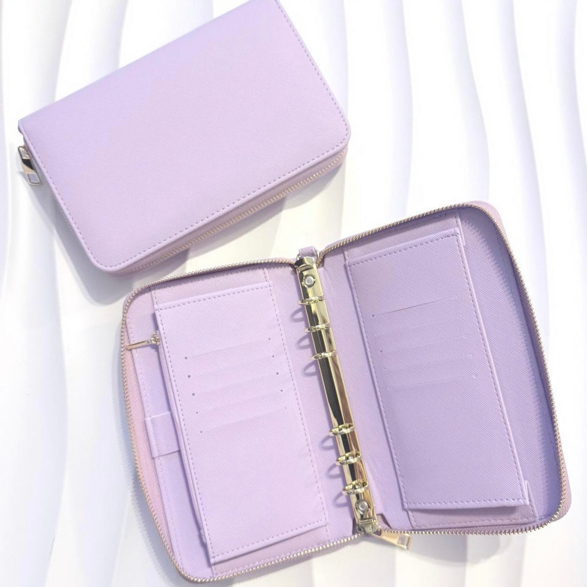 A6 Zip Binder | Saffiano Leder | mit Reißverschluss | goldene Ringe