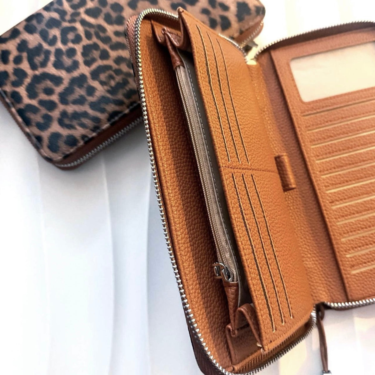 Leopard All-in-One Wallet | braun schwarz mit Reißverschluss | RFID Schutz