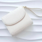 A7 Croco Pocket creme gold